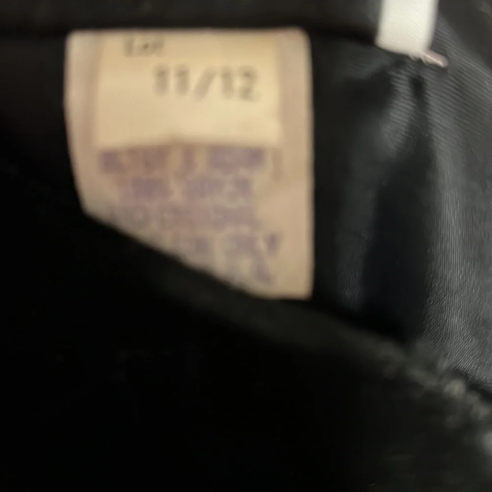 Vintage black velvet gown from 90s, size 11/12 - Picture 11 of 12